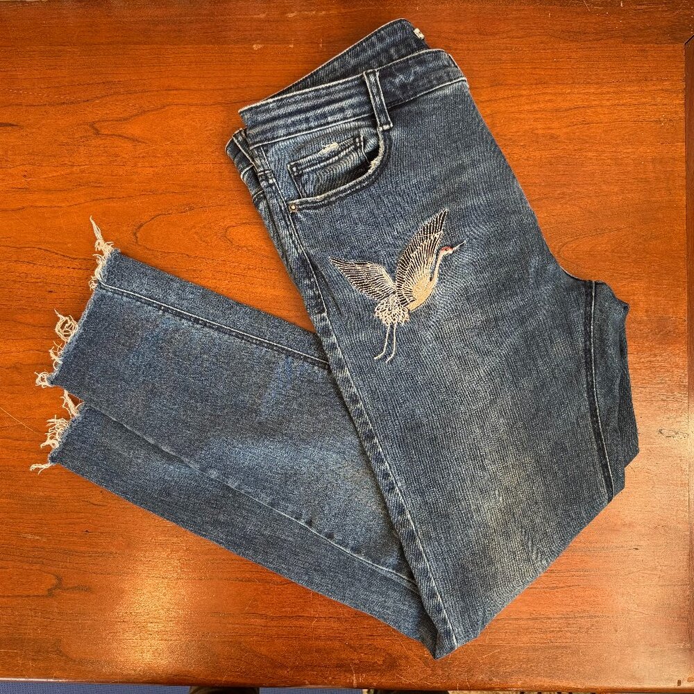 Cute Embroidered High-Waist Skinny Distressed Jeans 🦢 US 10